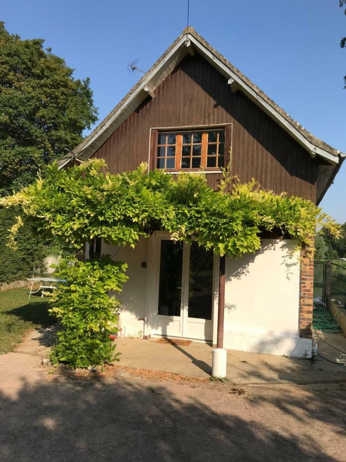 La Maison Des Pecheurs 圣皮埃尔－迪沃夫赖 外观 照片